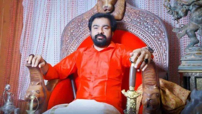 പീ​ഡ​ന​ക്കേ​സു​ക​ളി​ല്‍ ജാ​മ്യം തേ​ടി മോ​ന്‍​സ​ന്‍ മാ​വു​ങ്ക​ല്‍ ഹൈ​ക്കോ​ട​തി​യി​ല്‍