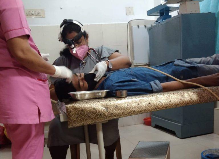 ചെവിയിൽ പാറ്റ കയറിയ വിദ്യാർത്ഥിയുടെ ചികിത്സയിൽ ജനറൽ ആശുപത്രിയുടെ അനാസ്ഥ ചെവിയിൽ പാറ്റ കയറിയ വിദ്യാർത്ഥിയുടെ ചികിത്സയിൽ ജനറൽ ആശുപത്രിയുടെ അനാസ്ഥ