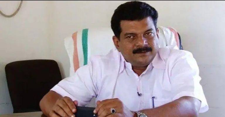 പി വി അൻവർ എംഎൽഎയുടെ ഭൂമി ജപ്തി ചെയ്യാൻ ആക്സിസ് ബാങ്ക് പി വി അൻവർ എംഎൽഎയുടെ ഭൂമി ജപ്തി ചെയ്യാൻ ആക്സിസ് ബാങ്ക്