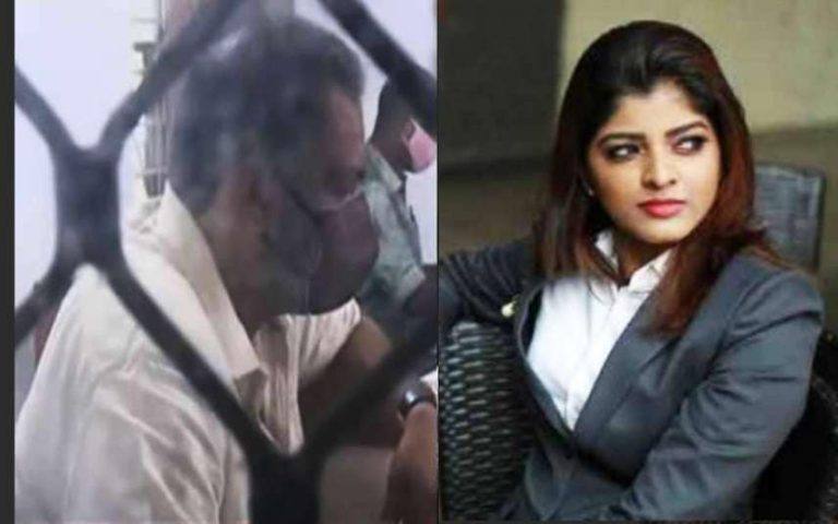 നമ്പർ 18 ഹോട്ടലിലെ പീഡന പരാതി; ഇരയുടെ ഐഡന്റിറ്റി വെളിപ്പെടുത്തി; അഞ്ജലിക്കെതിരെ കൂടുതല് കേസുകളുണ്ടാകും നമ്പർ 18 ഹോട്ടലിലെ പീഡന പരാതി; ഇരയുടെ ഐഡന്റിറ്റി വെളിപ്പെടുത്തി; അഞ്ജലിക്കെതിരെ കൂടുതല് കേസുകളുണ്ടാകും