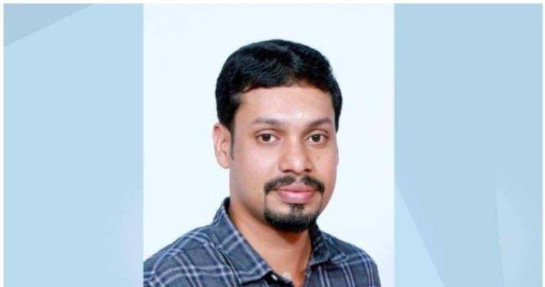 ഡിവൈഎഫ്ഐ നേതാവടക്കം എട്ടംഗ സംഘം തടഞ്ഞു നിർത്തി മർദ്ദിച്ചു; ചികിത്സയിലായിരുന്ന യുവാവ് മരിച്ചു ഡിവൈഎഫ്ഐ നേതാവടക്കം എട്ടംഗ സംഘം തടഞ്ഞു നിർത്തി മർദ്ദിച്ചു; ചികിത്സയിലായിരുന്ന യുവാവ് മരിച്ചു