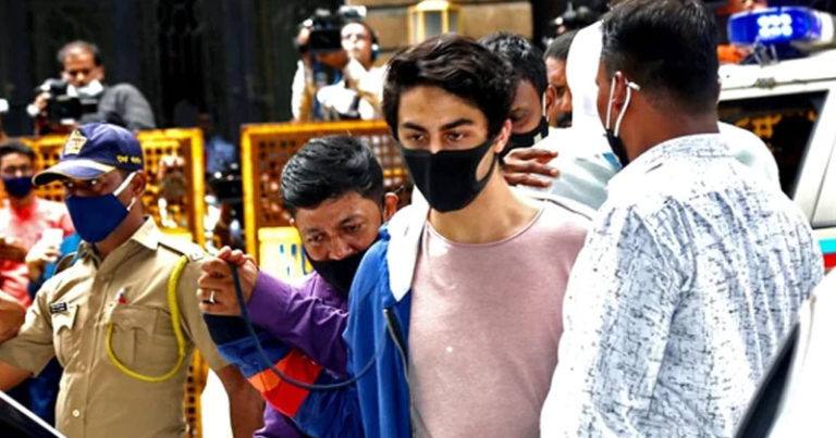 ആര്യന്ഖാന് ഉള്പ്പെട്ട മയക്ക്മരുന്ന് കേസ്: കുറ്റപത്രം സമര്പ്പിക്കാന് എന്സിബിക്ക് കോടതി 60 ദിവസത്തെ സമയം നീട്ടി നല്കി ആര്യന്ഖാന് ഉള്പ്പെട്ട മയക്ക്മരുന്ന് കേസ്: കുറ്റപത്രം സമര്പ്പിക്കാന് എന്സിബിക്ക് കോടതി 60 ദിവസത്തെ സമയം നീട്ടി നല്കി