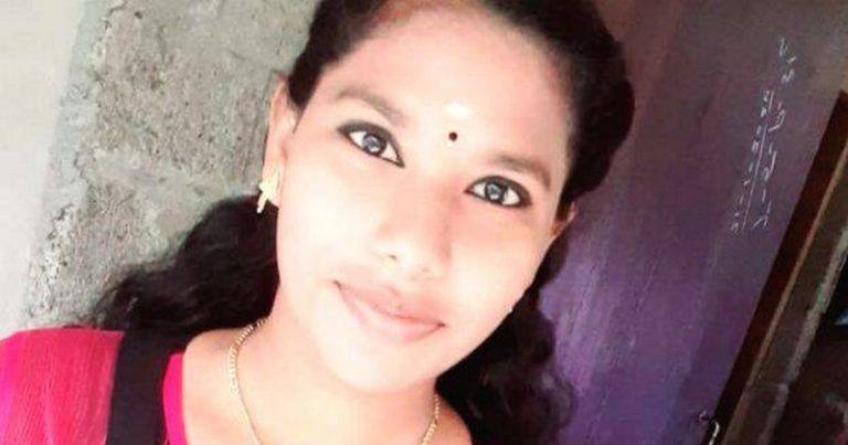 ഭര്ത്താവ് മദ്യപിച്ചു, പിന്നാലെ വഴക്ക്: തിരുവനന്തപുരത്ത് 8മാസം ഗര്ഭിണിയായ 21കാരി ആത്മഹത്യ ചെയ്തു ഭര്ത്താവ് മദ്യപിച്ചു, പിന്നാലെ വഴക്ക്: തിരുവനന്തപുരത്ത് 8മാസം ഗര്ഭിണിയായ 21കാരി ആത്മഹത്യ ചെയ്തു