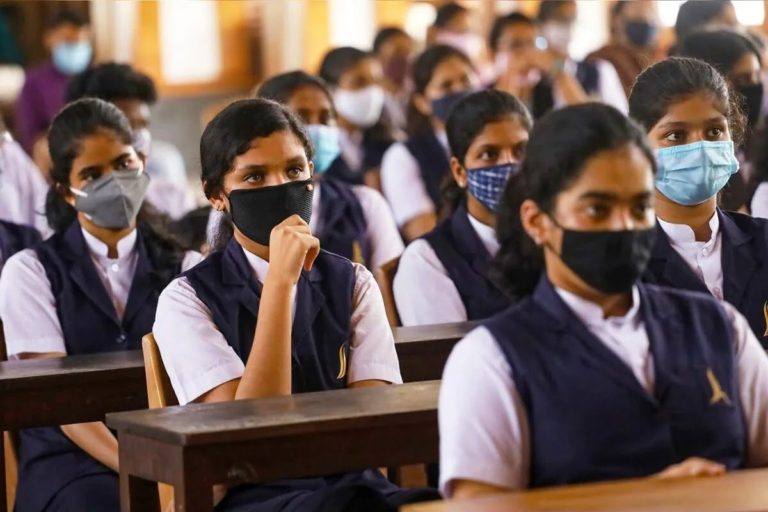 കേന്ദ്ര സർവകലാശാലകളിലെ ബിരുദ പ്രവേശനം; പ്ലസ്ടു മാർക്ക് മാനദണ്ഡമാക്കില്ല കേന്ദ്ര സർവകലാശാലകളിലെ ബിരുദ പ്രവേശനം; പ്ലസ്ടു മാർക്ക് മാനദണ്ഡമാക്കില്ല
