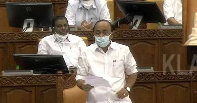 5000 കോടി കൊടുത്താലും തീരാത്ത പ്രശ്‌നം: കെഎസ്ആര്‍ടിസി പ്രതിസന്ധിയില്‍ ചര്‍ച്ചവേണം, അടിയന്തര പ്രമേയത്തിന് അനുമതി നിഷേധിച്ചു