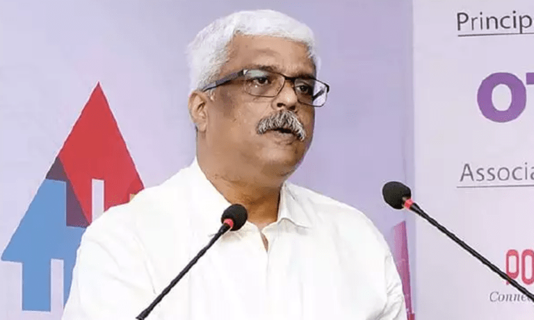 സംസ്ഥാനത്ത് ഐഎഎസ് തലപ്പത്ത് അഴിച്ചുപണി സംസ്ഥാനത്ത് ഐഎഎസ് തലപ്പത്ത് അഴിച്ചുപണി