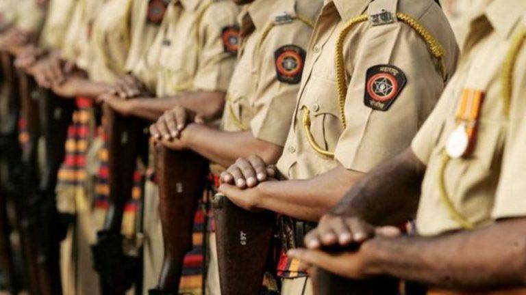 തലപ്പത്തെ അഴിച്ചു പണിക്കൊപ്പം പൊലീസിൽ സ്ഥാനക്കയറ്റവും; ആറ് ഡിവൈഎസ്പിമാർക്ക് എസ്പിയായി പ്രൊമോഷൻ തലപ്പത്തെ അഴിച്ചു പണിക്കൊപ്പം പൊലീസിൽ സ്ഥാനക്കയറ്റവും; ആറ് ഡിവൈഎസ്പിമാർക്ക് എസ്പിയായി പ്രൊമോഷൻ