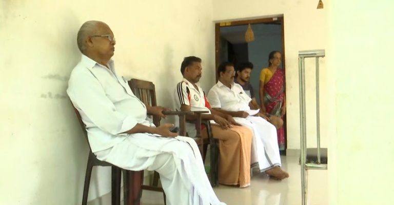 മാലിദ്വീപിലെ ചരക്കുക്കപ്പൽ ജീവനക്കാരനായ മലയാളി യുവാവിനെ കാണാതായി മാലിദ്വീപിലെ ചരക്കുക്കപ്പൽ ജീവനക്കാരനായ മലയാളി യുവാവിനെ കാണാതായി