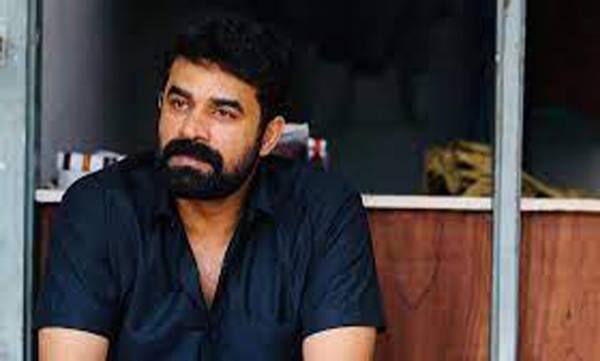 യുവനടിയുടെ ലൈംഗിക പീഡന പരാതിയില് വിജയ് ബാബുവിനെതിരെ കുരുക്കു മുറുകുന്നു യുവനടിയുടെ ലൈംഗിക പീഡന പരാതിയില് വിജയ് ബാബുവിനെതിരെ കുരുക്കു മുറുകുന്നു