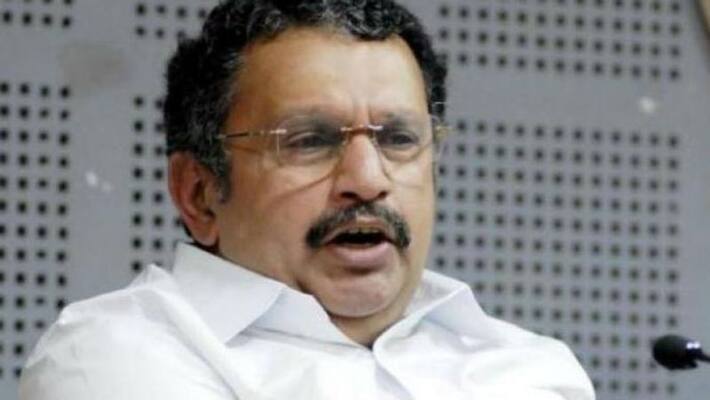 എല്ദോസ് കുന്നപ്പിള്ളിയ്ക്കെതിരെ പാര്ട്ടി നടപടി വൈകിയത് തെറ്റ്; സംരക്ഷിക്കില്ലെന്ന് കെ.മുരളീധരന് എല്ദോസ് കുന്നപ്പിള്ളിയ്ക്കെതിരെ പാര്ട്ടി നടപടി വൈകിയത് തെറ്റ്; സംരക്ഷിക്കില്ലെന്ന് കെ.മുരളീധരന്