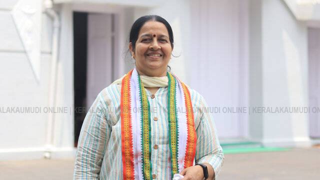 ഉമാതോമസ് എംഎൽഎയായി ഇന്ന് സത്യപ്രതിജ്ഞ ചെയ്യും ഉമാതോമസ് എംഎൽഎയായി ഇന്ന് സത്യപ്രതിജ്ഞ ചെയ്യും