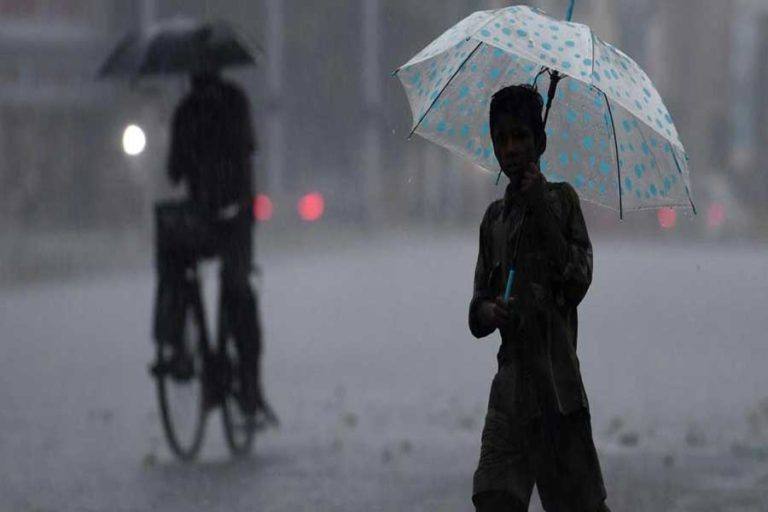 കാലവര്‍ഷം എത്തേണ്ട സമയം കഴിഞ്ഞിട്ടും സംസ്‌ഥാനത്ത്‌ വേണ്ടത്ര മഴ ലഭിക്കാത്തതില്‍ ആശങ്ക