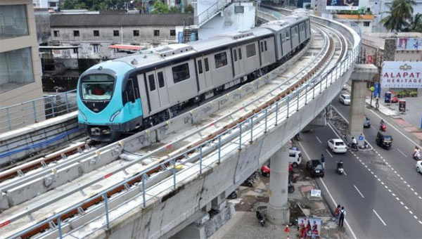 ഏതു സ്റ്റേഷനിലേക്കും പത്തു രൂപമാത്രം; സ്വാതന്ത്ര്യദിനത്തില് ഓഫറുമായി കൊച്ചി മെട്രോ ഏതു സ്റ്റേഷനിലേക്കും പത്തു രൂപമാത്രം; സ്വാതന്ത്ര്യദിനത്തില് ഓഫറുമായി കൊച്ചി മെട്രോ