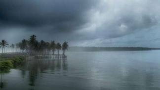 സംസ്ഥാനത്ത് വീണ്ടും മഴ ഭീഷണി; ഈ മാസം 12 വരെ ശക്തമായ മഴയ്ക്ക് സാദ്ധ്യത സംസ്ഥാനത്ത് വീണ്ടും മഴ ഭീഷണി; ഈ മാസം 12 വരെ ശക്തമായ മഴയ്ക്ക് സാദ്ധ്യത
