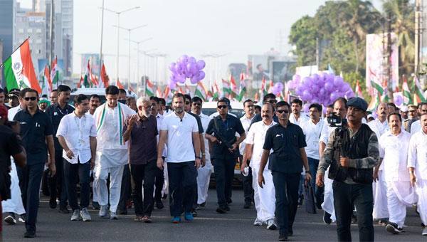 ഭാരത് ജോഡോ യാത്ര ഇന്ന് എറണാകുളത്ത്; കൊച്ചിയില് ഗതാഗത നിയന്ത്രണം, ക്രമീകരണം ഇങ്ങനെ ഭാരത് ജോഡോ യാത്ര ഇന്ന് എറണാകുളത്ത്; കൊച്ചിയില് ഗതാഗത നിയന്ത്രണം, ക്രമീകരണം ഇങ്ങനെ